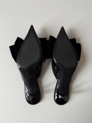 Sabot Zara con fiocco in velluto nero