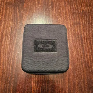 Oakley SI M-Frame Alpha Kit Funda Negra