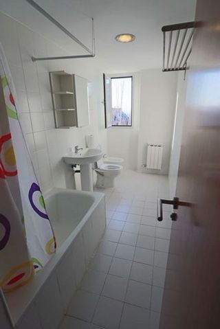 Ático en alquiler en Bola de Oro - Serrallo en Granada