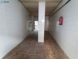 Local comercial en venta en Andújar