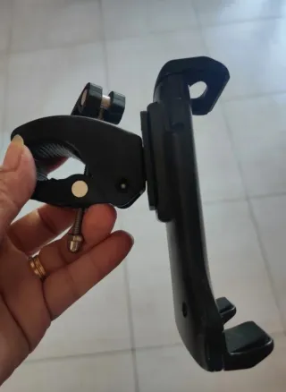 Supporto smartphone manubrio bicicletta