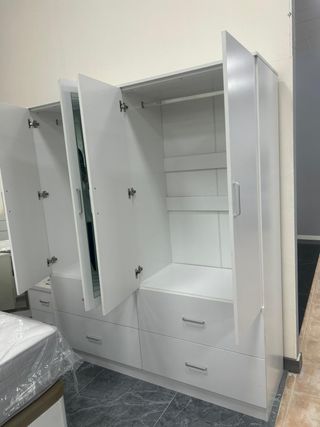 Armario 4 puertas blanco NUEVO con espejos