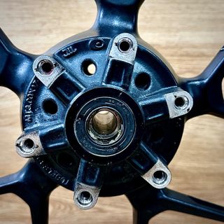 Llanta Delantera Triumph Speed 400 Negra