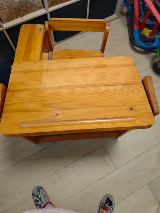 Escritorio infantil madera