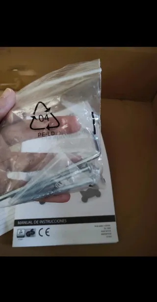 Estructura infantil para escalar de madera. Aldi.