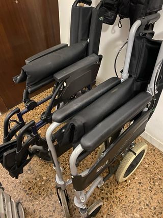 Base cama articulada para dependientes.