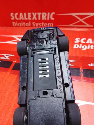 Scalextric Porsche 911 GT3 Cup Digital