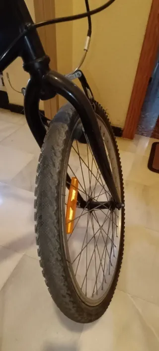 Bicicleta de montaña marca Btwin Rodado 24