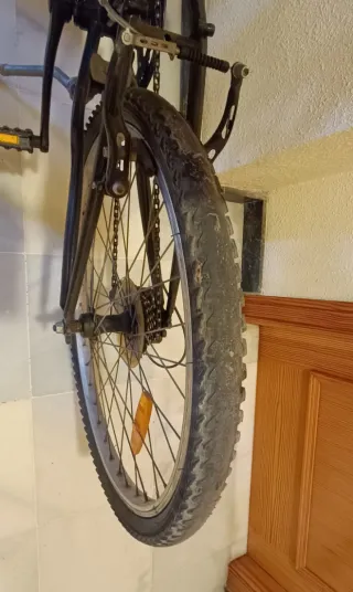 Bicicleta de montaña marca Btwin Rodado 24