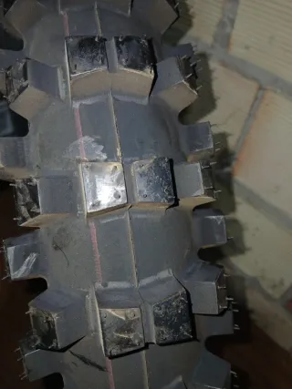 Neumático Pirelli 100/90/19 Scorpions