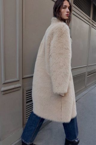 Abrigo reversible Zara efecto piel y borreguito