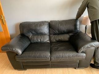 Sofá de 2 plazas de cuero negro