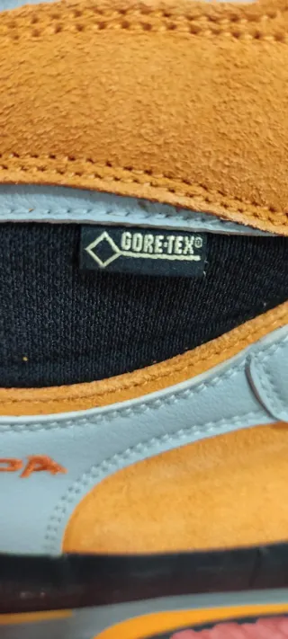 Botas de montaña Scarpa