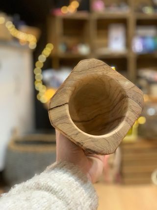 Mortero artesanal de madera de olivo