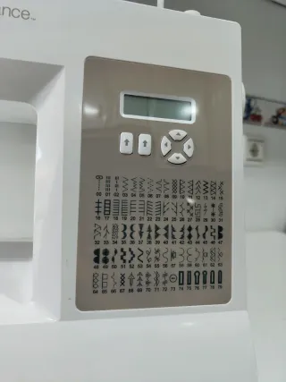 Máquina de coser Singer Brillance 6180