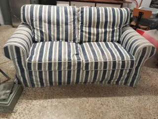 Sofá de 2 plazas a rayas
