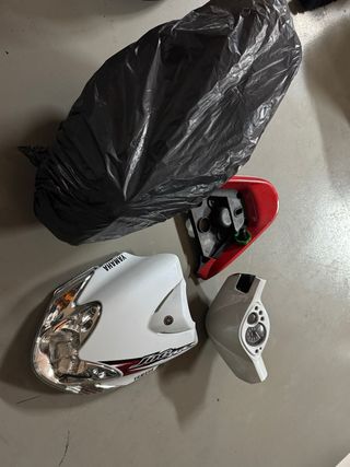 Carcasa y Baúl Jog RR Yamaha
