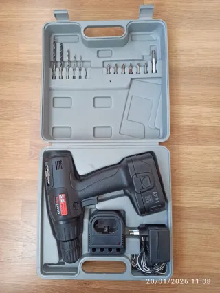 2 taladros y 1 destornillador a batería