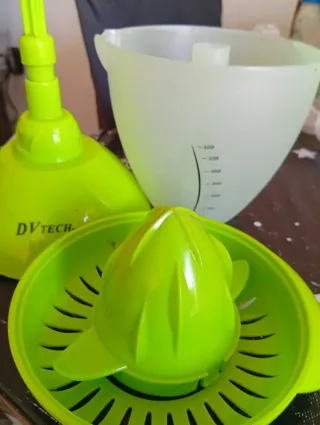 Exprimidor DVTECH casi nuevo