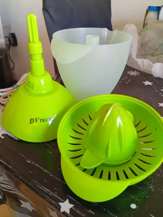 Exprimidor DVTECH casi nuevo