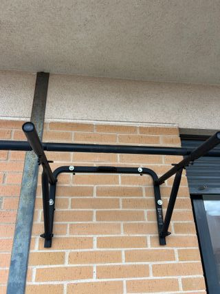 Barra de dominadas para pared