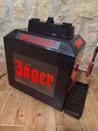Máquina Jägermeister Original con Grifo