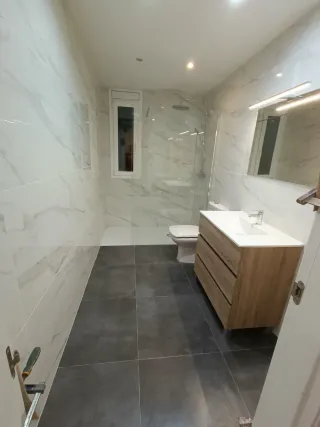 Substitución de bañera por plato de ducha