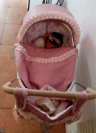 Cochecito de juguete para niña