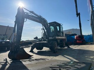 EXCAVADORA DE RUEDAS HIDROMEK HMK 140 W