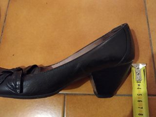 Zapatos de piel negros talla 38