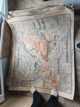 Lote 3 mapas continentes + planisferio + España