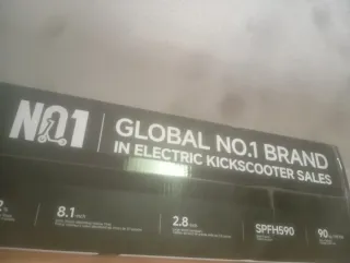 Patinete Eléctrico + Casco y Cargador