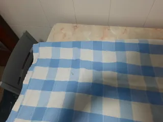 Mantel a cuadros azul y blanco