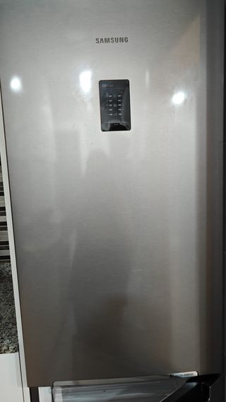 Frigorífico Samsung plateado