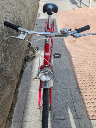 Bicicleta BH Roja Clásica