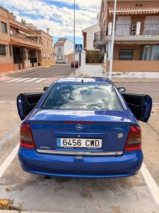 Opel Astra 2004