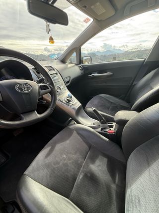 Toyota Auris 2011