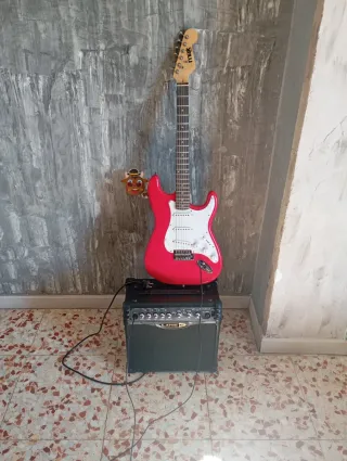 Chitarra elettrica rossa + 2 amplificatori