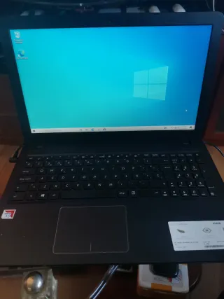 Asus Vivobook X543B Portátil