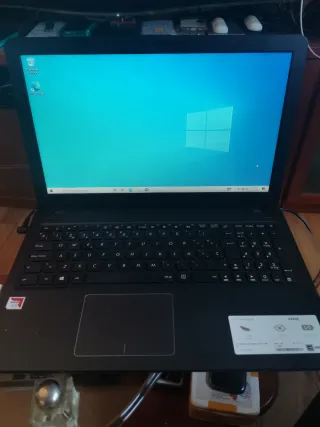Asus Vivobook X543B Portátil