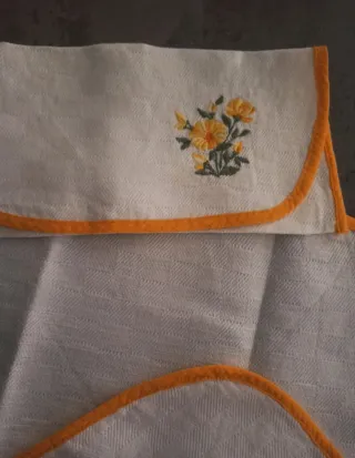 Set 3 pezzi tovagliolo, tovaglietta, portaposate