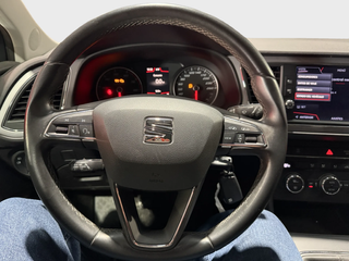 DESDE 275€ AL MES SIN ENTRADA SEAT LEON AZUL NOCHE