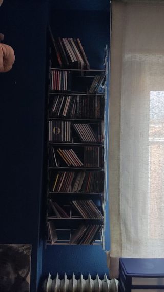 Porta CDs pared