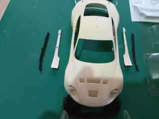 Carrocería AM DBR9 Black Arrow