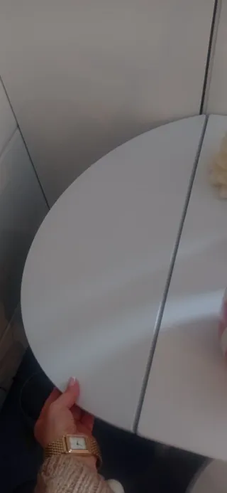 Mesa de cocina con 2 sillas