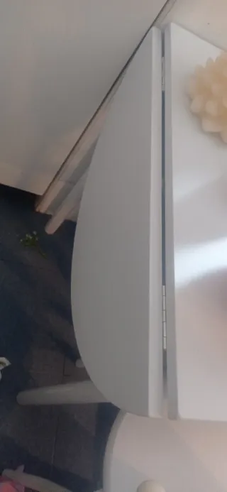 Mesa de cocina con 2 sillas