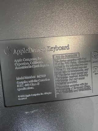 AppleDesign Keyboard color negro.