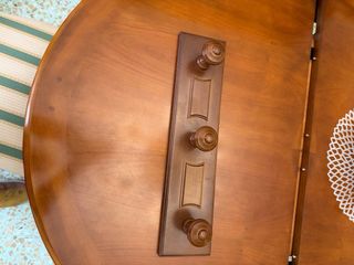 Perchero de roble con 3 ganchos