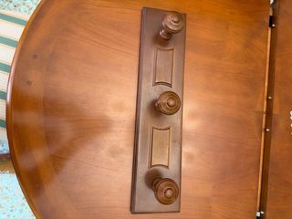 Perchero de roble con 3 ganchos