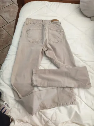 Pantalón Pitillo Beige Talla 36